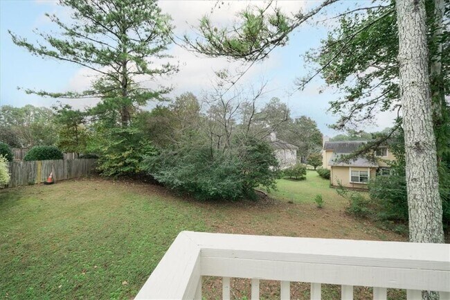 Building Photo - 4085 Pineset Dr