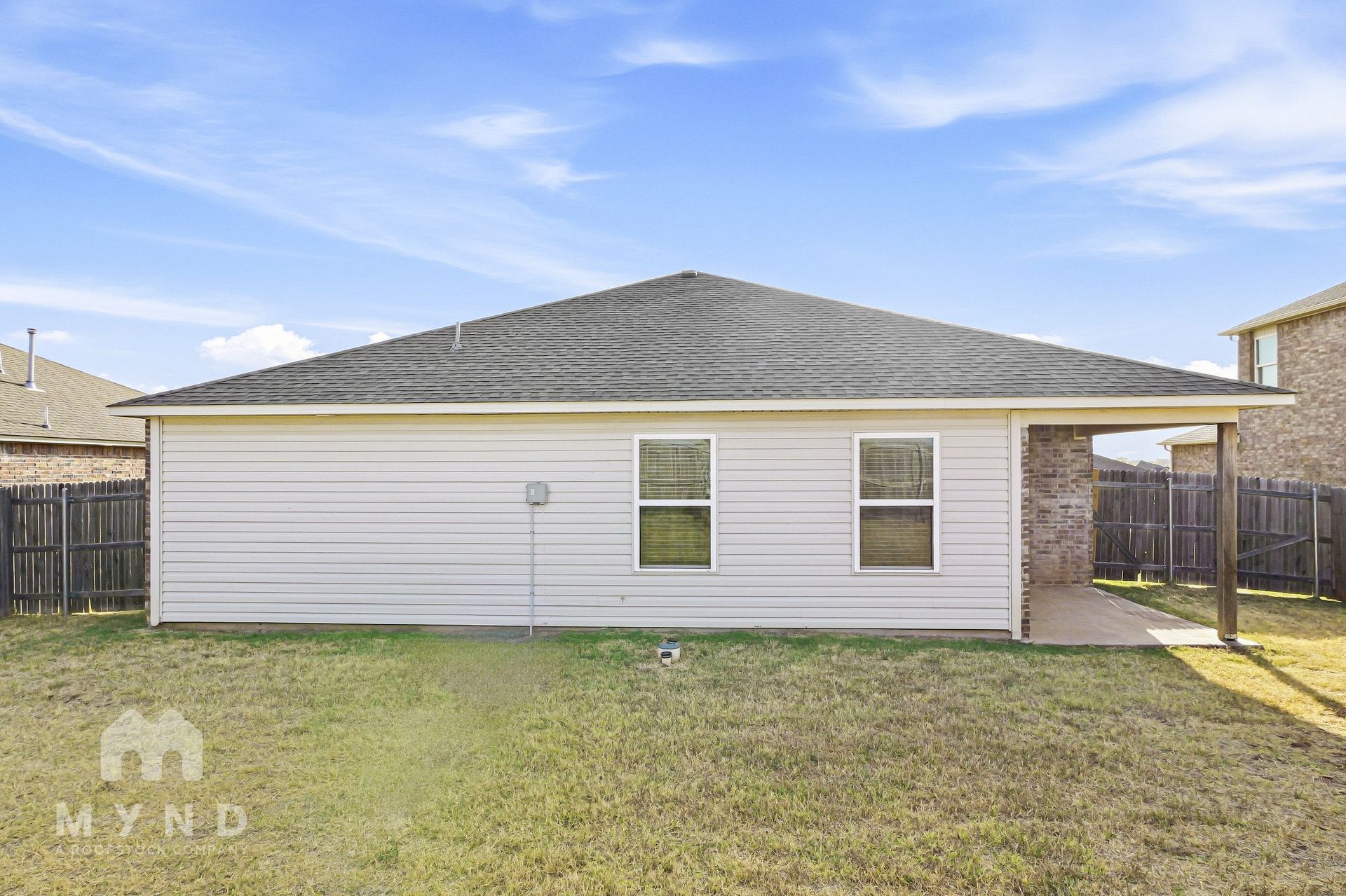 Building Photo - 1003 N Donald Way