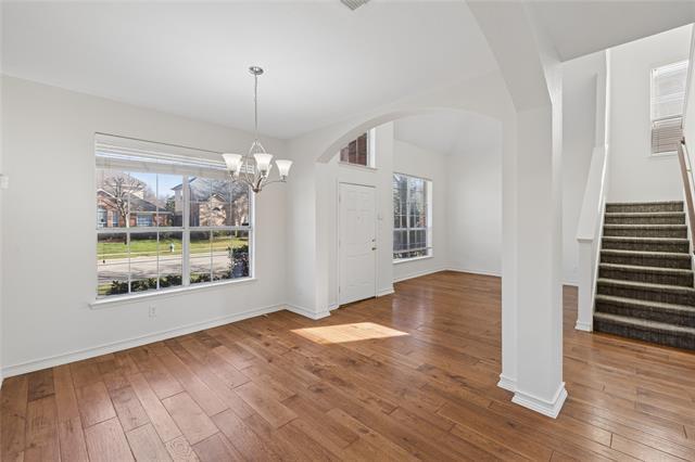 Building Photo - 1616 Broadmoor Dr