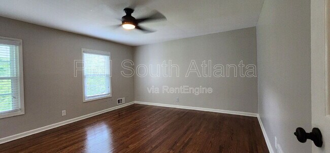 Building Photo - 40 Pheasant Dr SE