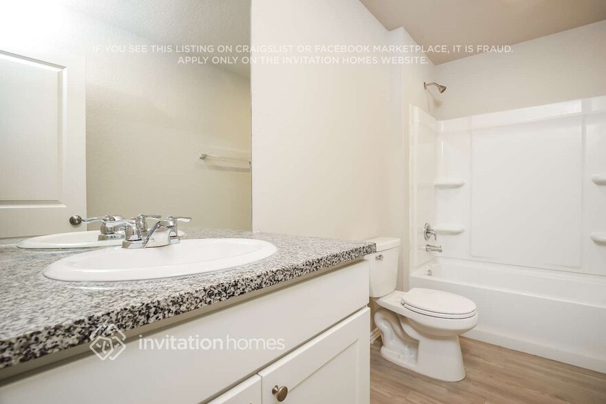 Building Photo - 5735 Leon Pl