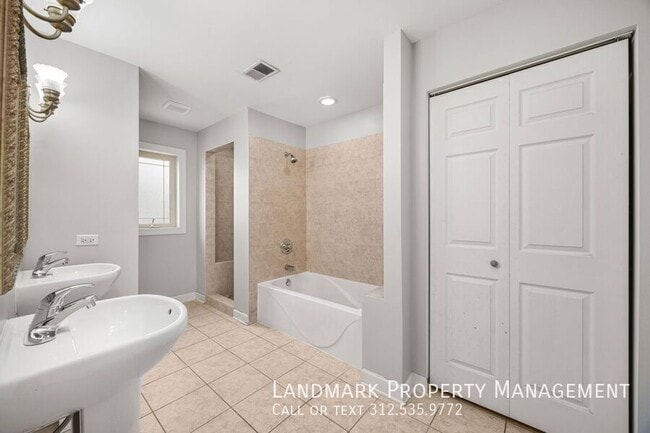 Building Photo - 12313 71st Ct