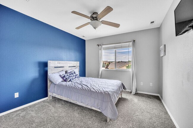 Building Photo - 9811 Carrington Dr