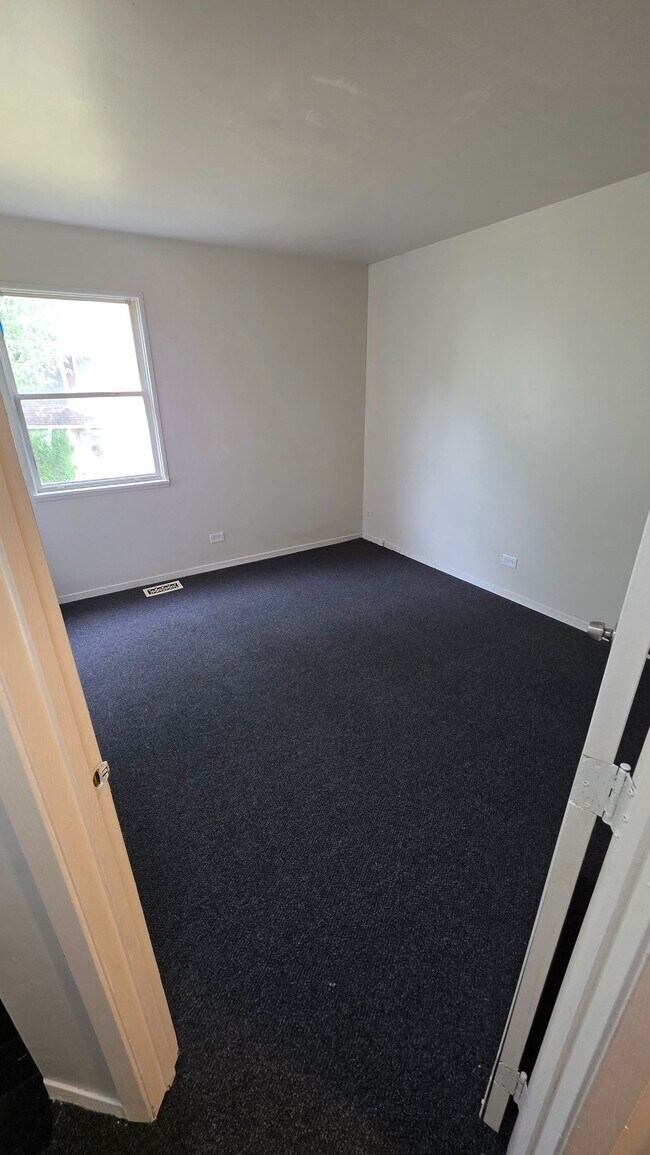 Building Photo - 2636 Wingate Ct