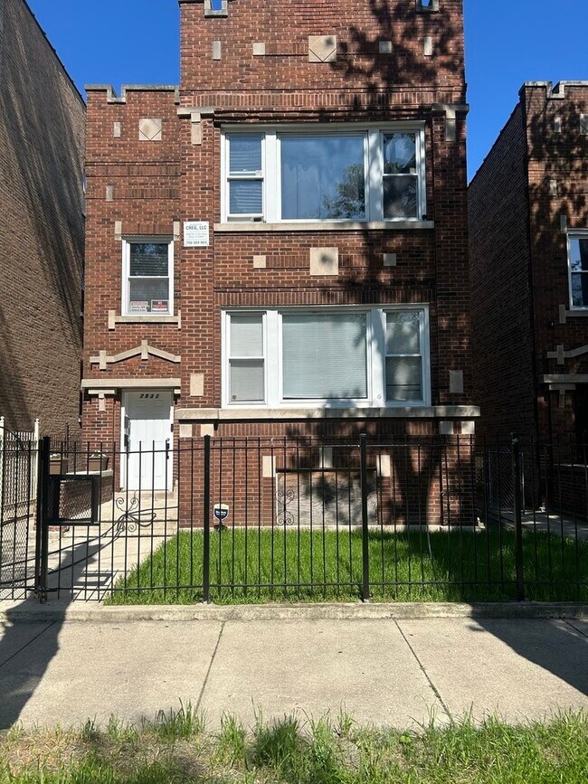 Primary Photo - 7931 S Paulina St