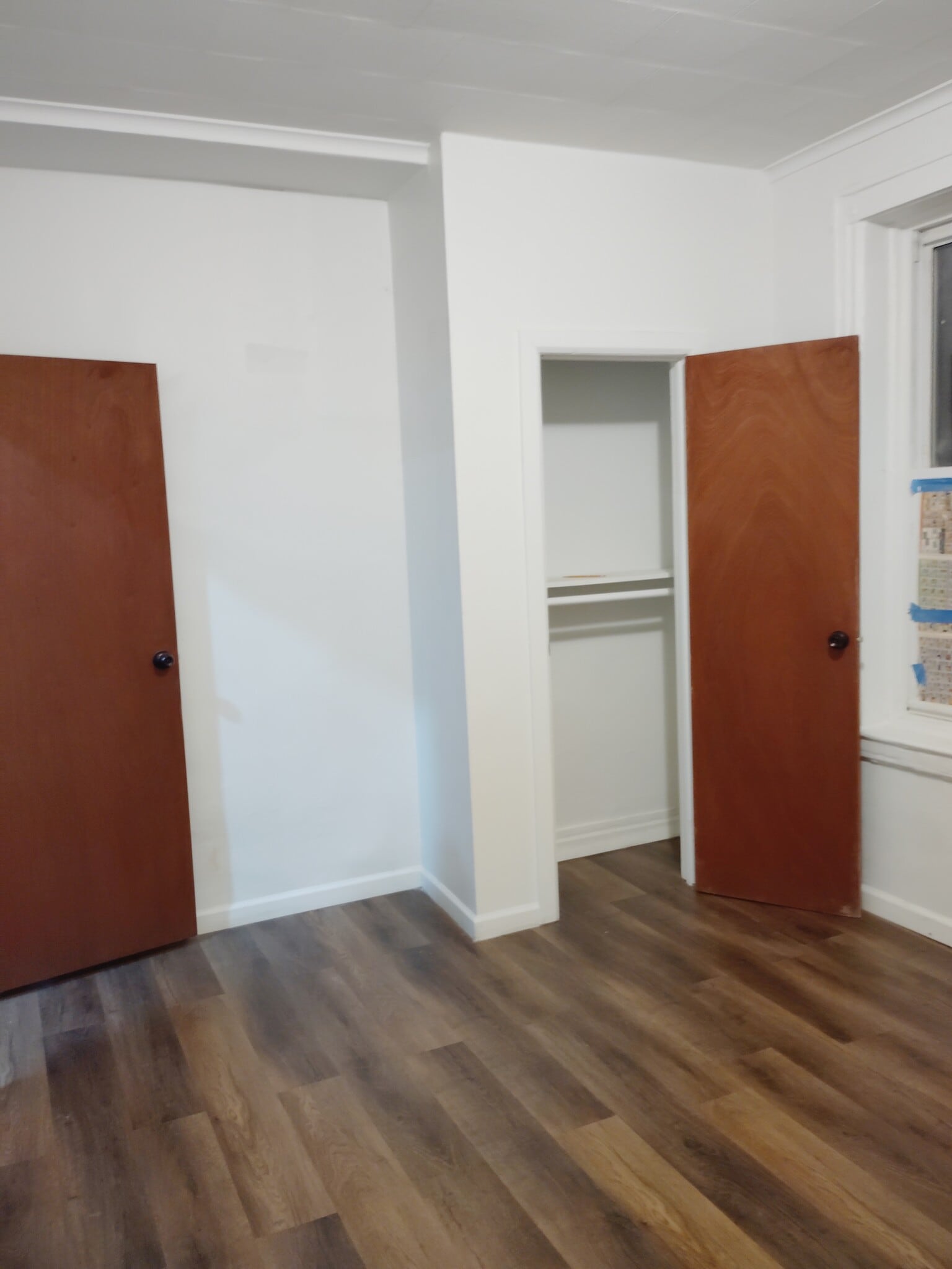 Building Photo - 341 Midwood St