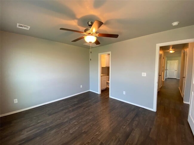 Building Photo - 491 Washington Ave NW