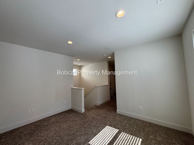 Building Photo - 1287 Grove St