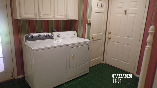 Building Photo - Fantastic home located in Wyatt Acres
