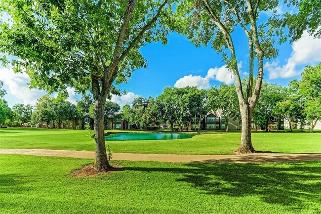 Building Photo - 1706 Country Squire Dr