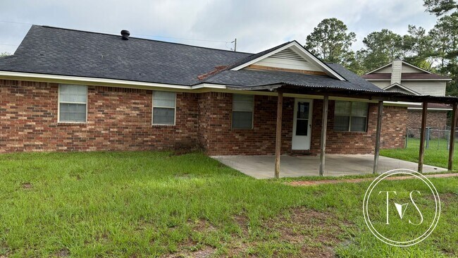 Building Photo - RATE DROP ALERT! (was $1800/month)