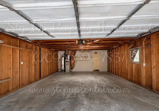 Building Photo - 19046 Digger Pine St