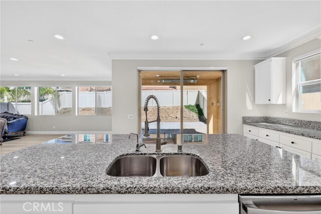 Building Photo - 24452 Paxton Ln