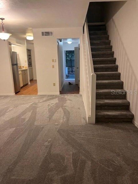 Building Photo - 5115 SW 92nd Ct
