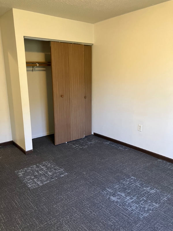 Building Photo - 803 Roundhouse Addition