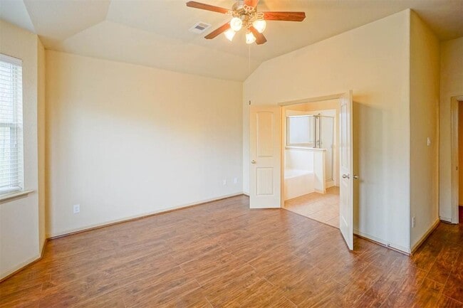 Building Photo - 6139 Grassy Haven Ln