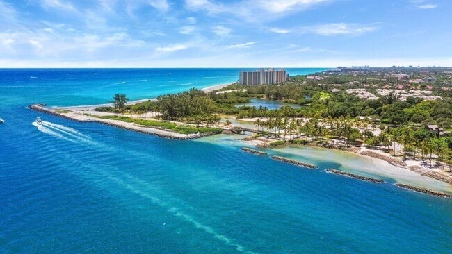 Building Photo - 101 S Seas Dr