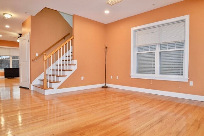 Building Photo - 8 Cheyenne Valley