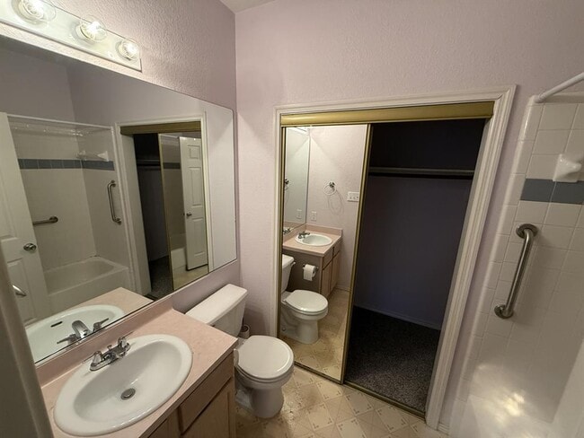 Building Photo - 1215 Gingerlily Cove