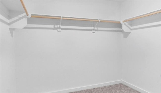 Building Photo - 200 NW Bellflower St