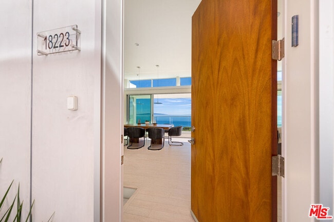 Building Photo - 18223 Coastline Dr