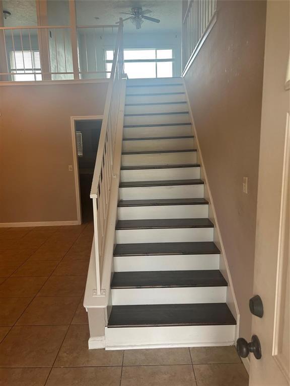 Building Photo - 13507 White Cliff Dr