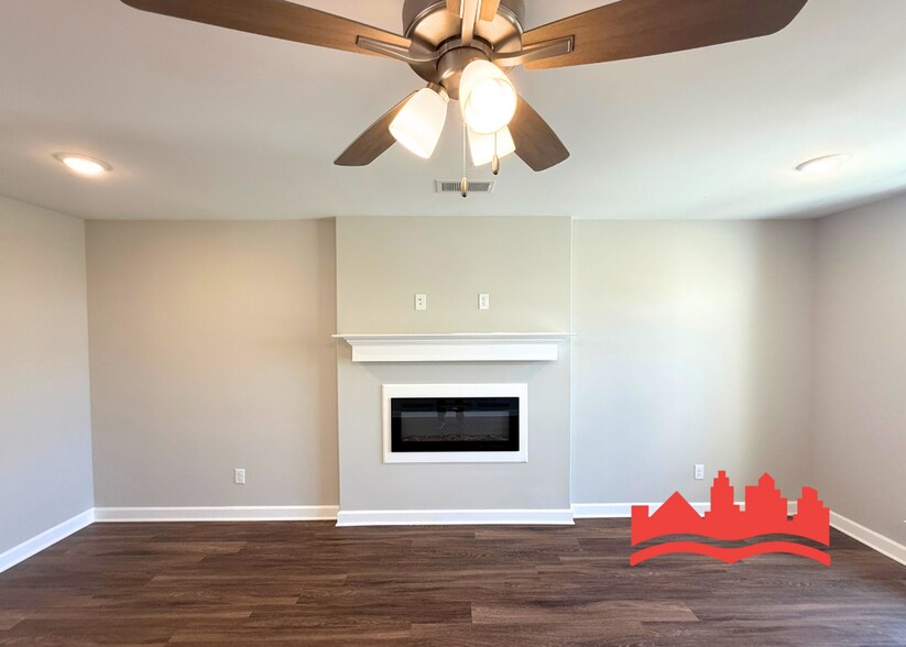 Building Photo - January Special - First Full Months Rent Free .New Build in Oakland, TN!