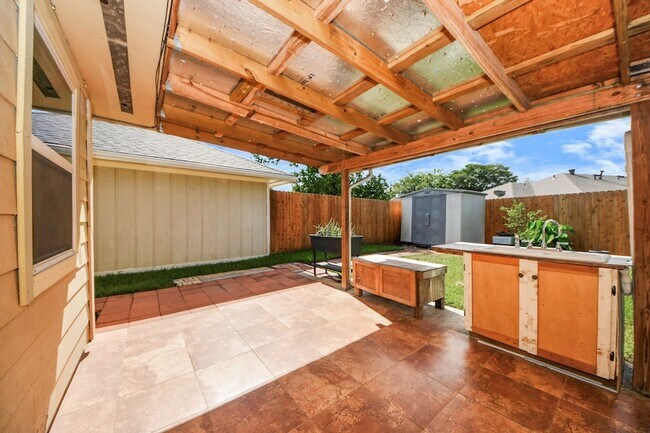 Building Photo - 9211 Autumn Harvest Dr