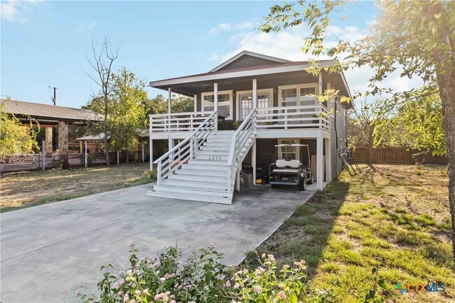 Building Photo - 2495 Lakeshore Dr