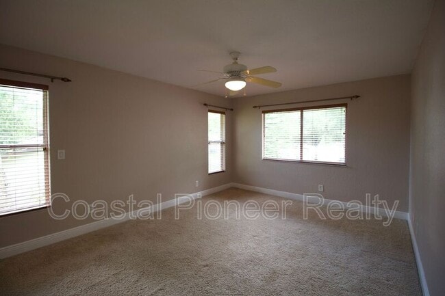 Building Photo - 1817 Laurence Ct