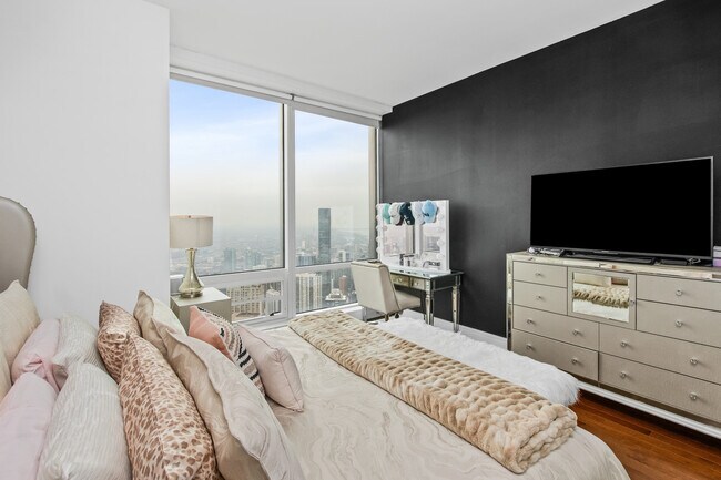 Building Photo - 401 N Wabash Ave