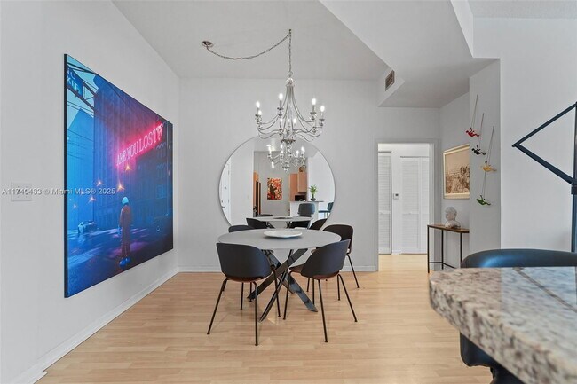 Building Photo - 2775 NE 187th St