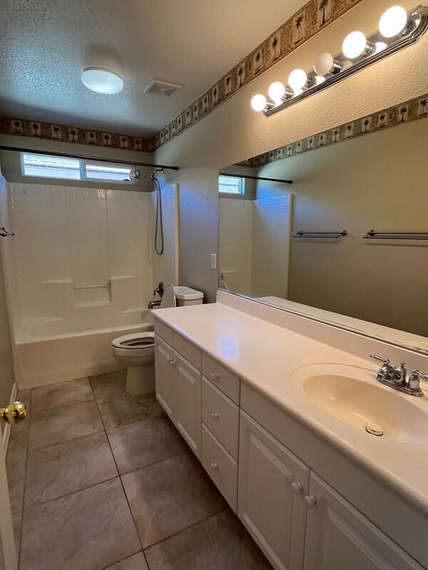 Building Photo - 31807 Empresa Cir