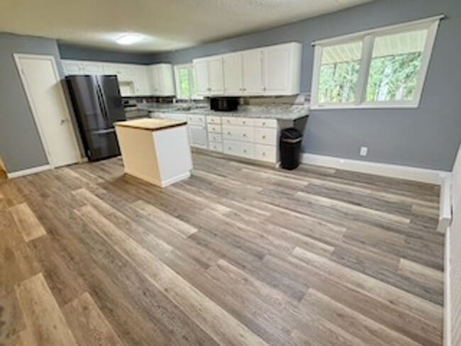 Building Photo - 544 Sandpiper Dr