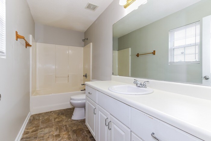 Building Photo - 3322 Sugarberry Dr