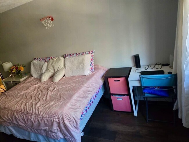 Building Photo - 15 Walbridge St