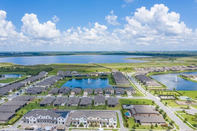 Building Photo - MOVE IN SPECIAL-Gorgeous Energy Efficient 4/2 Home in Gated Community Close to Lake Nona