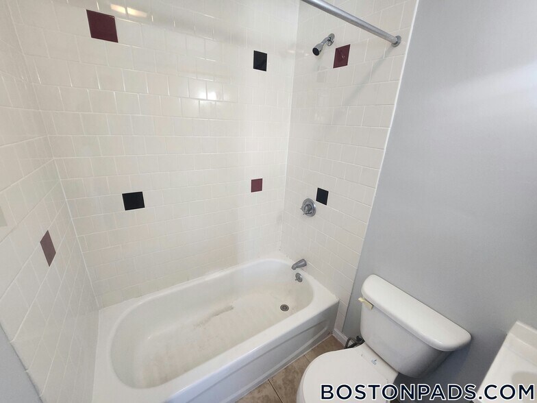 Building Photo - 50 Franklin St