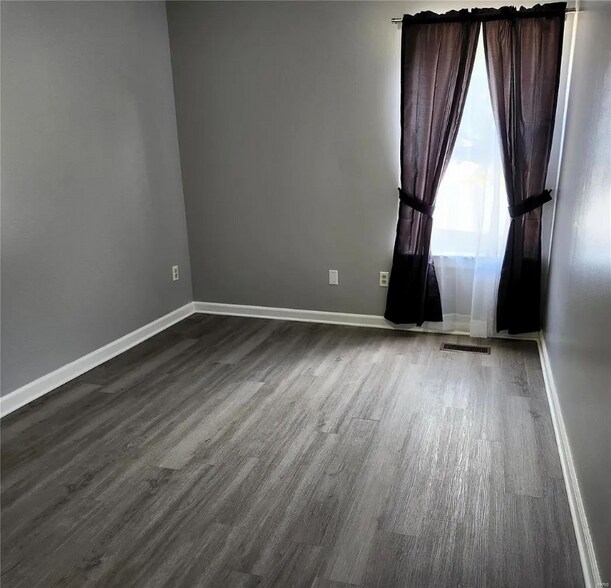 Building Photo - 419 Wild Oak Dr
