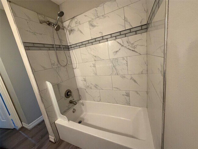 Building Photo - 2810 Grants Lake Blvd