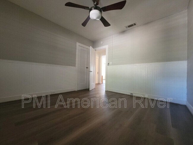 Building Photo - 2643 43rd St