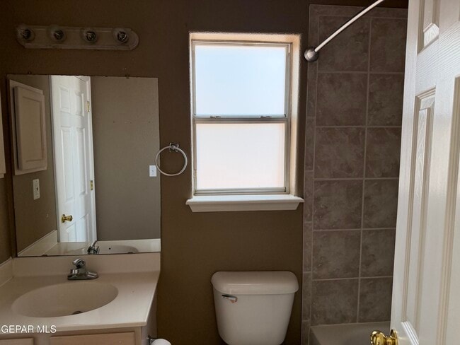 Building Photo - 917 Tecate Pl