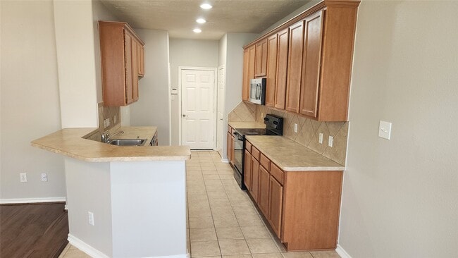 Building Photo - 11430 Hackmatack Way