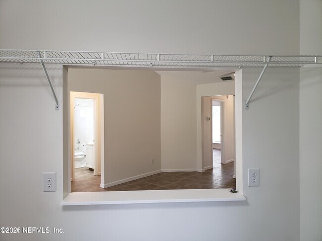 Building Photo - 2642 San Francisco Blvd