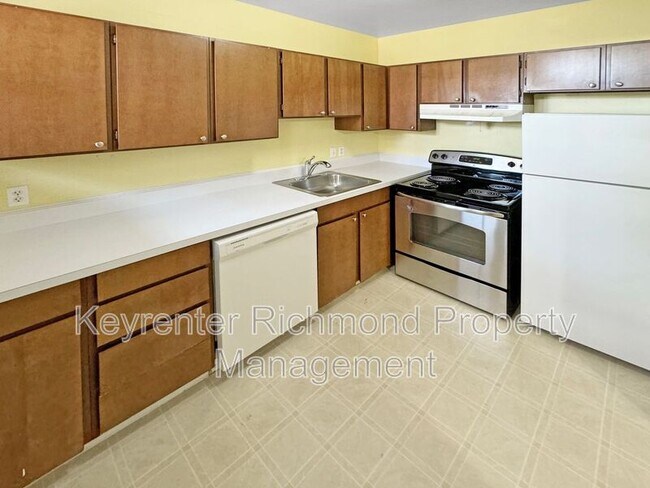 Building Photo - 210 N Stafford Ave