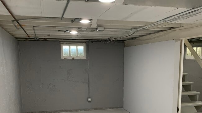 Building Photo - 27568 N Owens Rd