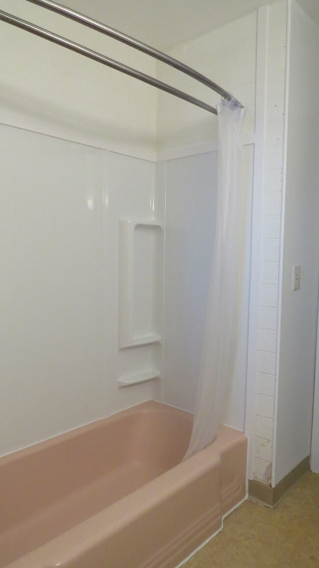 Building Photo - 5503 6th Ave S