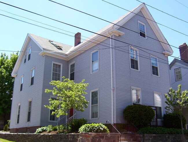 Building Photo - 100 Winter St