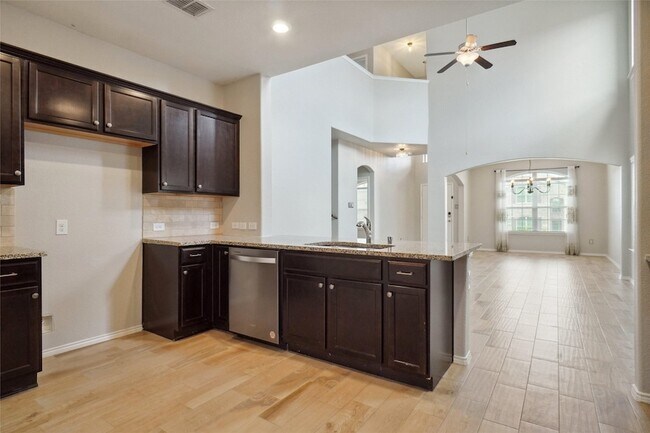 Building Photo - 5817 Fir Tree Ln