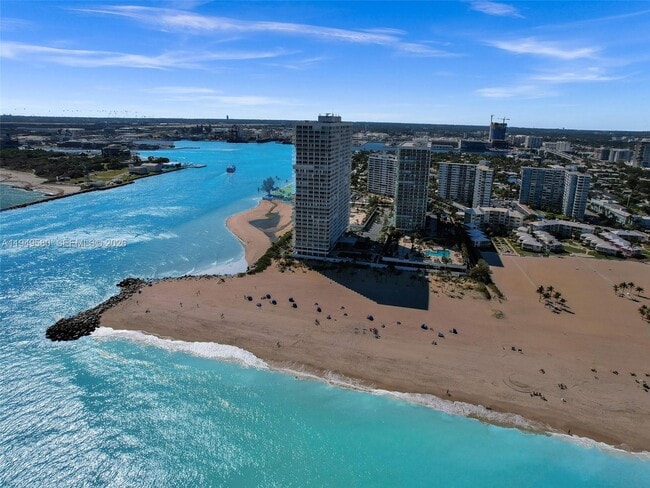 Building Photo - 2100 S Ocean Ln